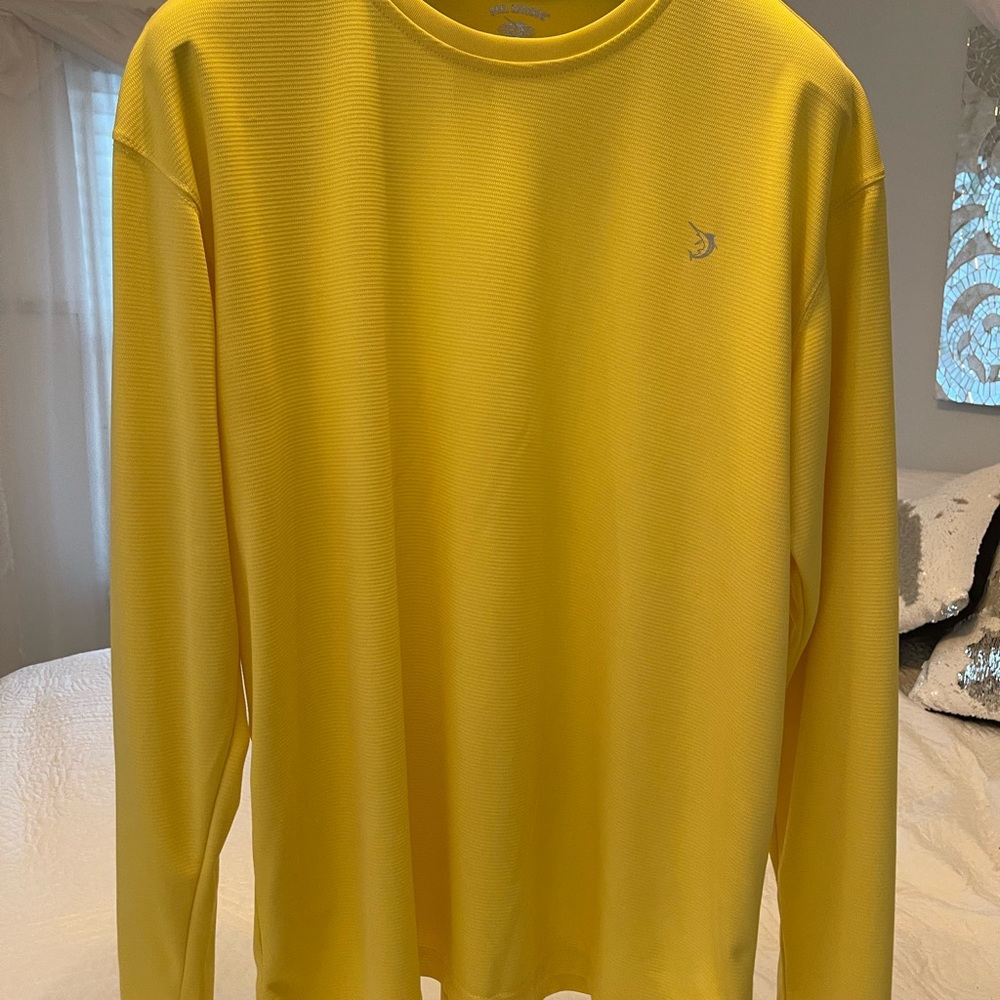 Reel Legends, crew neck sweatshirt in bright yellow. In Size Large.